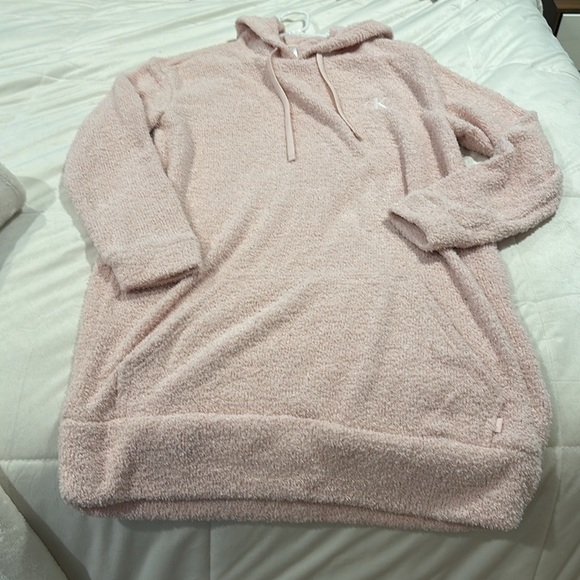 Calvin Klein light pink boucle long vintage sweatshirt, medium. - Picture 3 of 6
